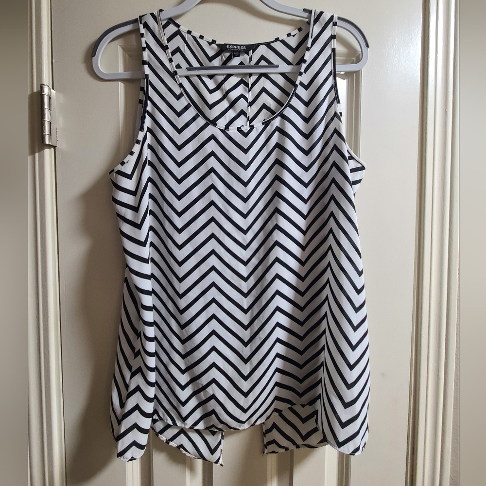 Express Womens Split Back Tank Top Size Small, Black and White Chevron Sheer